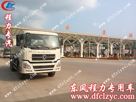 東風(fēng)天龍后雙橋?yàn)⑺囃緩近S果樹 東風(fēng)天龍后雙橋?yàn)⑺囃緩近S果樹