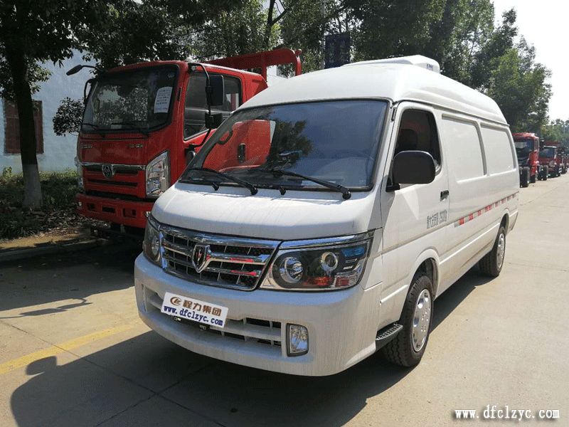 程力集團金杯面包冷藏車，好評如潮！
